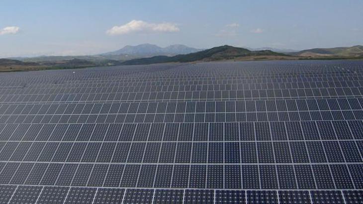 UNEFCAT: dialogo y fotovoltaica