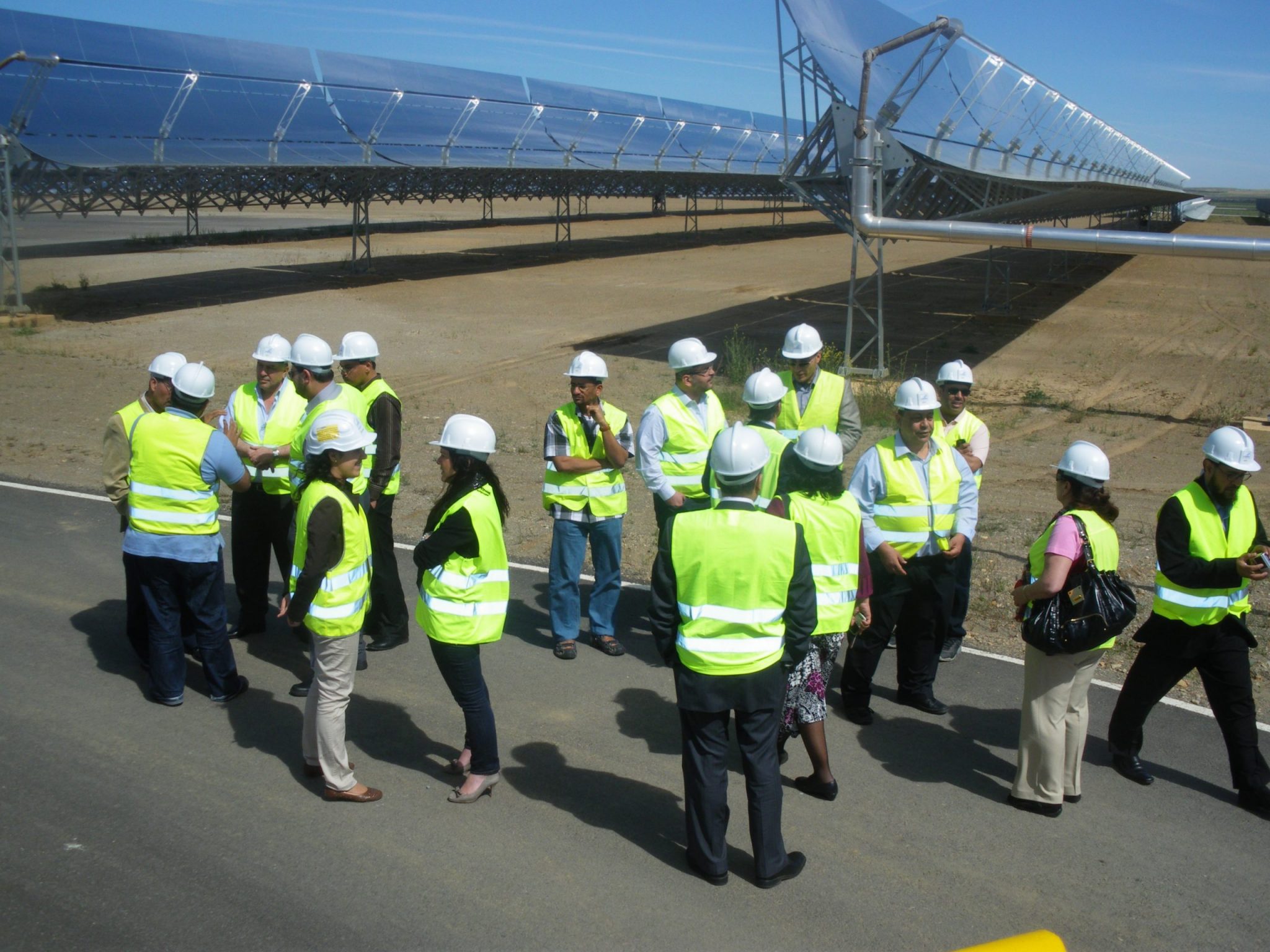 Una delegación de alto nivel de la Liga Árabe visita las plantas termosolares españolas