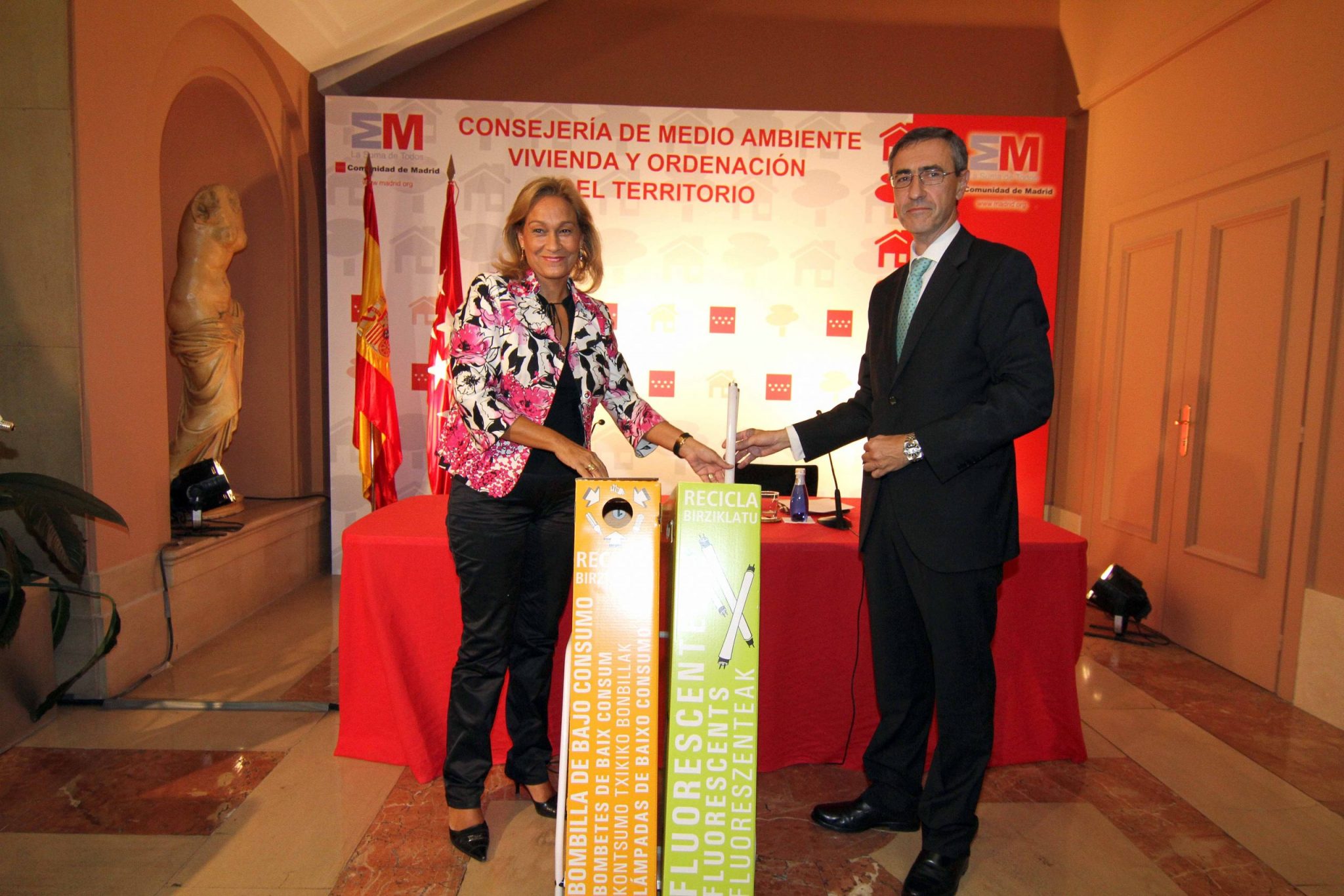 AMBILAMP  extenderá su red de recogida de residuos de lámparas en los pequeños comercios de la Comunidad de Madrid