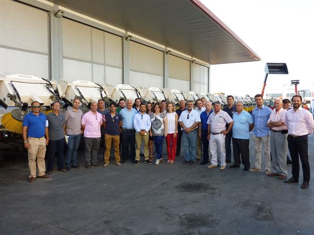 Un total de 26 ayuntamientos reciben nueva maquinaria para la conservación de parques y jardines