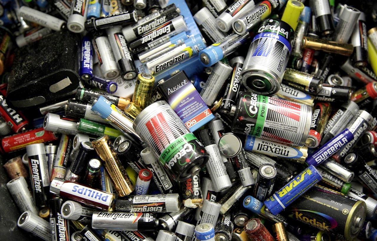 Miles de kilos de pilas usadas recogidas en pueblos de Badajoz