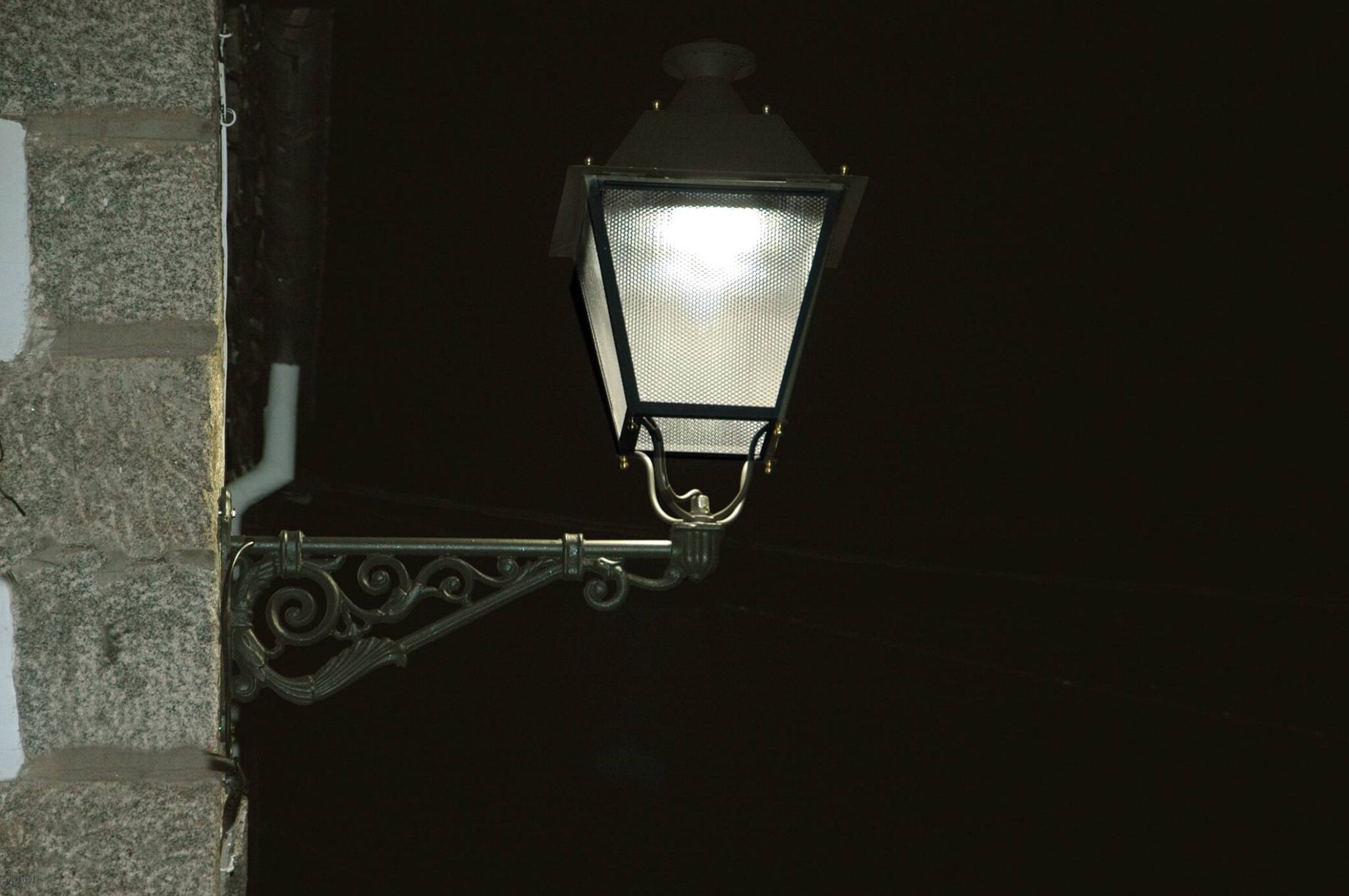 UCAV mejorará la eficiencia en el alumbrado público de 60 municipios de Ávila