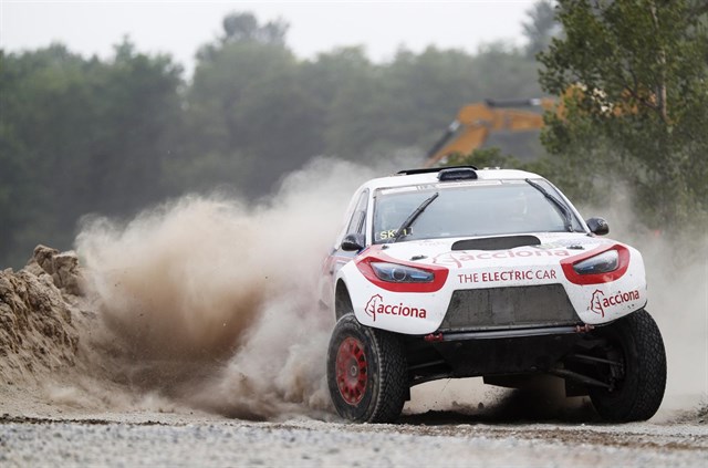 El Acciona 100% EcoPowered completa en undécima posición su primer rally europeo
