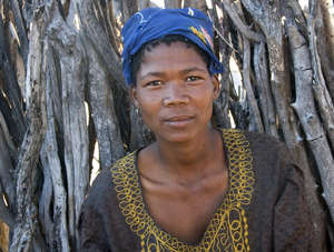 Quieren expulsar a los bosquimanos de su tierra ancestral