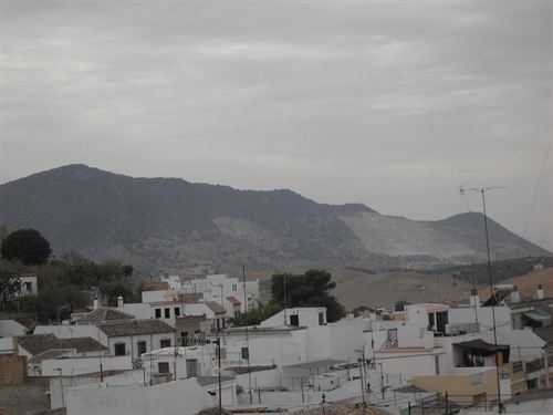 Sevilla. Ecologistas quieren paralizar la prórroga de la cantera de la Sierra de Esparteros