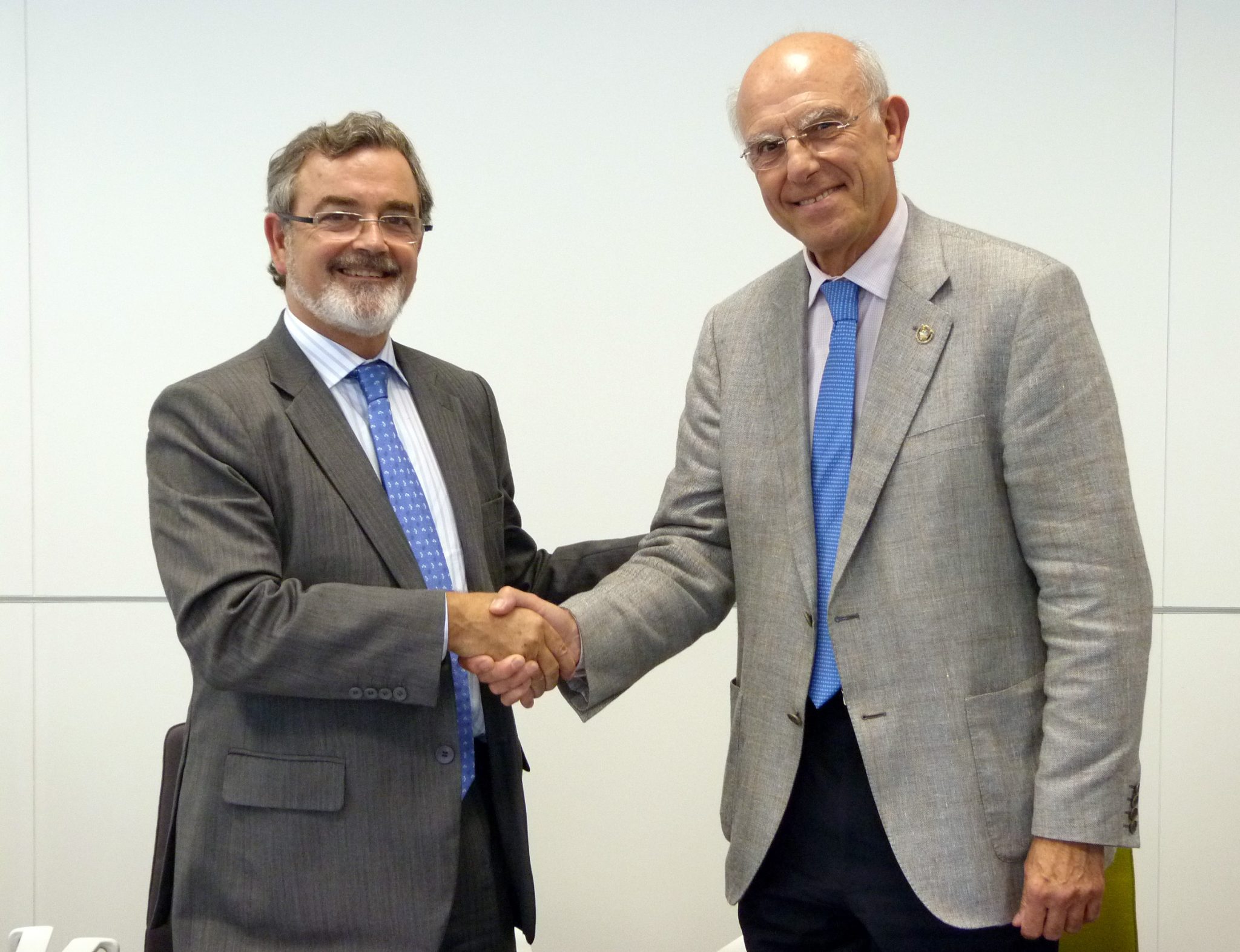 La Universidad de Cantabria e Iberdrola optimizarán las cimentaciones de los aerogeneradores marinos