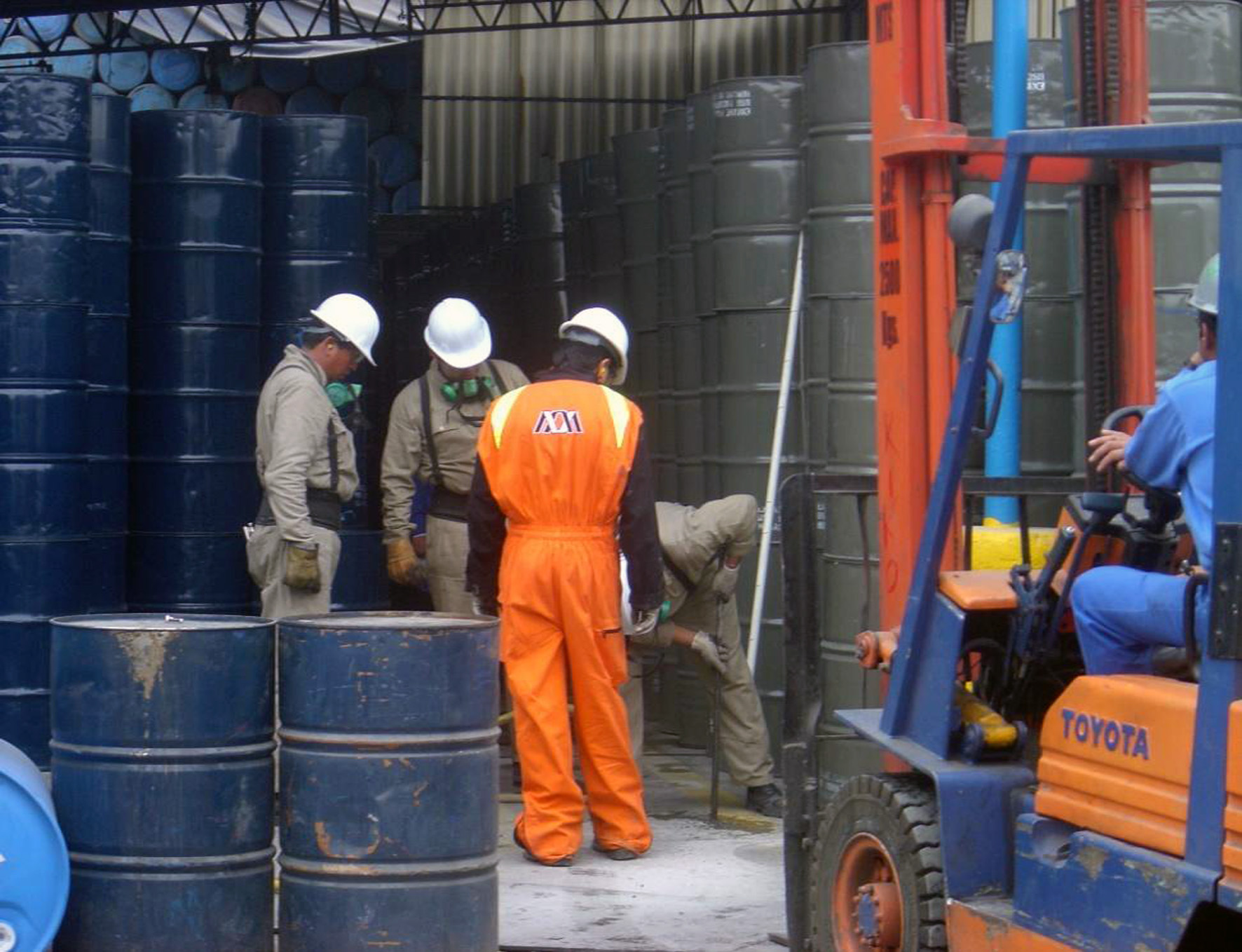 Produce UAM bacterias para remediar suelos contaminados