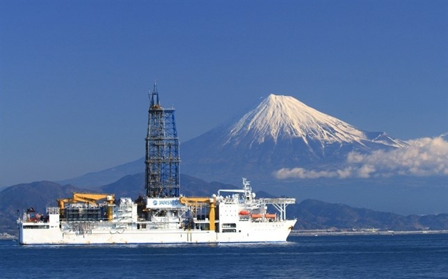 Se busca la profundidad hasta que la Tierra es habitable