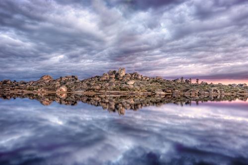 El Monumento Natural Los Barruecos premiado por la Guía Repsol