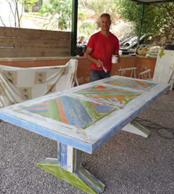 Muebles a medida con madera reutilizada