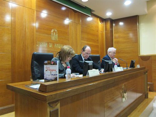 Andalucía. Díaz Trillo califica de tremendo error que el Gobierno suspenda incentivos para renovables