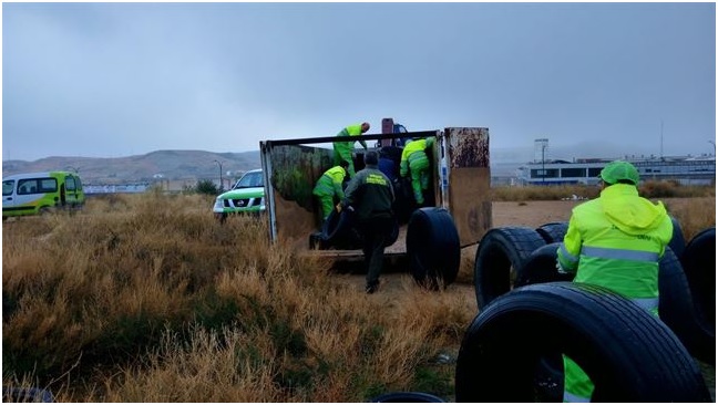 Zaragoza recoge 10 toneladas de neumáticos abandonados