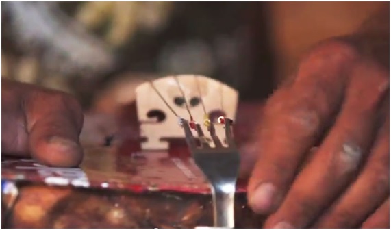 Reutilizando desechos se puede hacer música: orquesta de Cateura