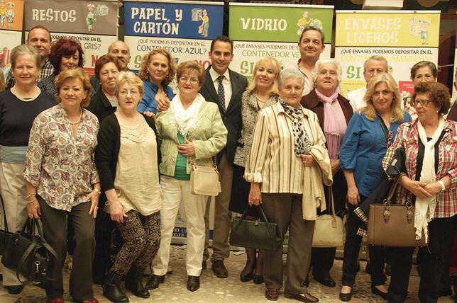 Más de 400 personas mayores de Málaga se convierten en agentes ambientales