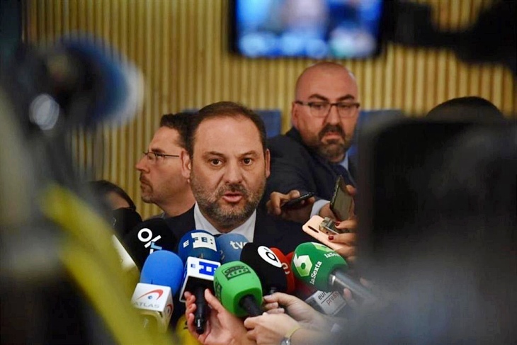 Ábalos pide responsabilidad ciudadana para evitar catástrofes ambientales como el incendio de Gran Canaria