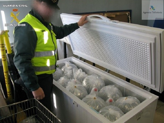 Interceptados en el puerto de Melilla 100 kilos de angulas llegadas en un buque procedente de Almería