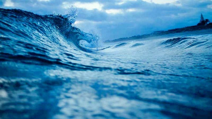 Los océanos absorben más CO2 de origen humano