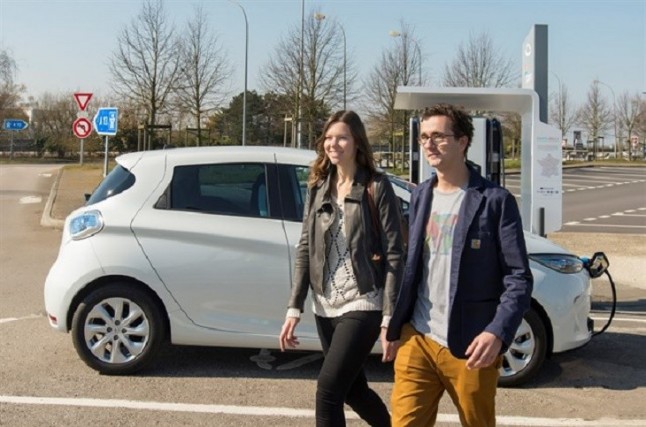 Los españoles aspiran a un coche eléctrico