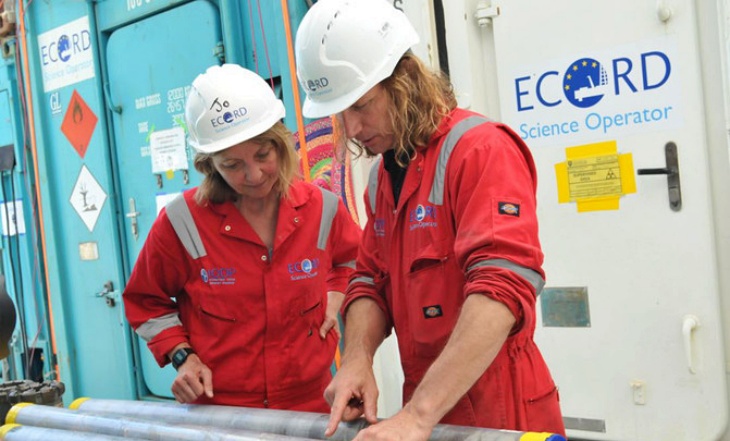 El impacto de un asteroide hace 65 millones de años destruyó toda la fauna y flora existente