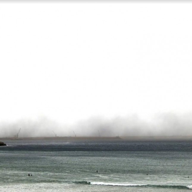 Un 2.100 % dispararon las nubes de carbón la contaminación ayer en Gijón