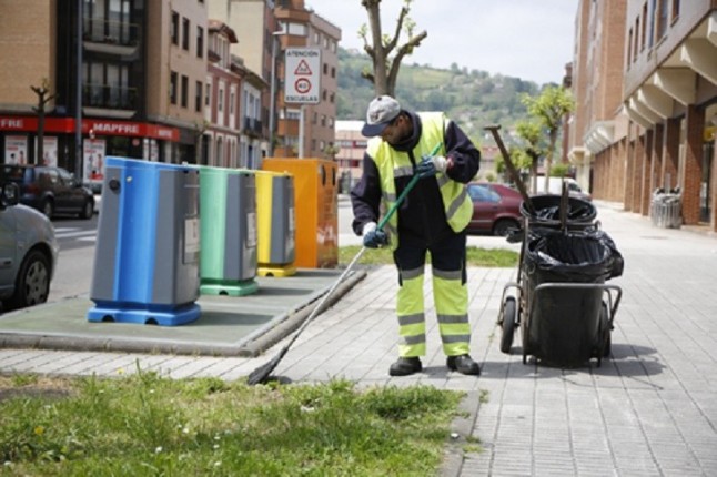 Prorrogado por ocho años el contrato de recogida de residuos y limpieza viaria de Logroño