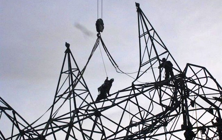 Endesa ‘se tiene que hacer mirar’ su consumo de aluminio