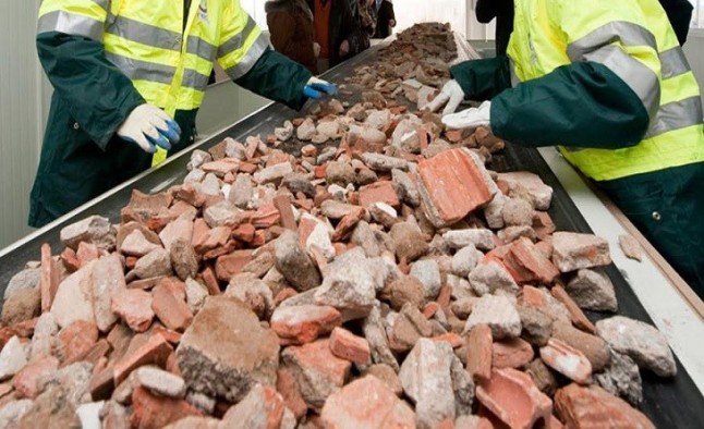La Rioja concederá ayudas a los municipios para fomentar la gestión de residuos de construcción