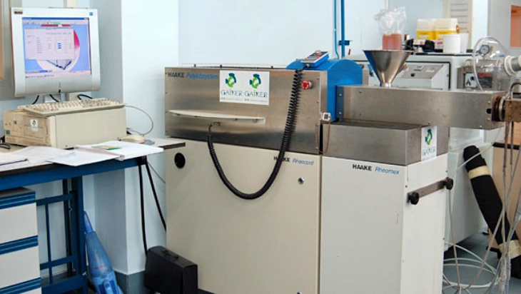 Humanos y robots ‘reciclando’ juntos