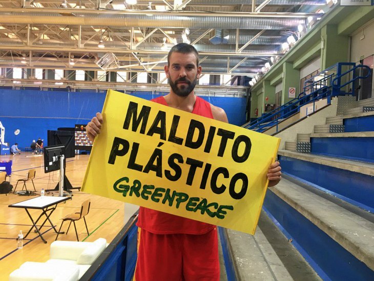 El Campeón de la NBA Marc Gasol se apunta contra el #MalditoPlástico