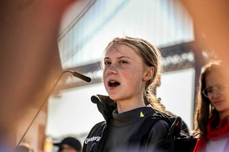 Se permitiría sobrevolar al “espíritu libre” de Greta Thunberg por los países del Consejo del Golfo Pérsico