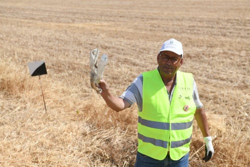 Tirar basuraleza en la carretera es una muy mala idea