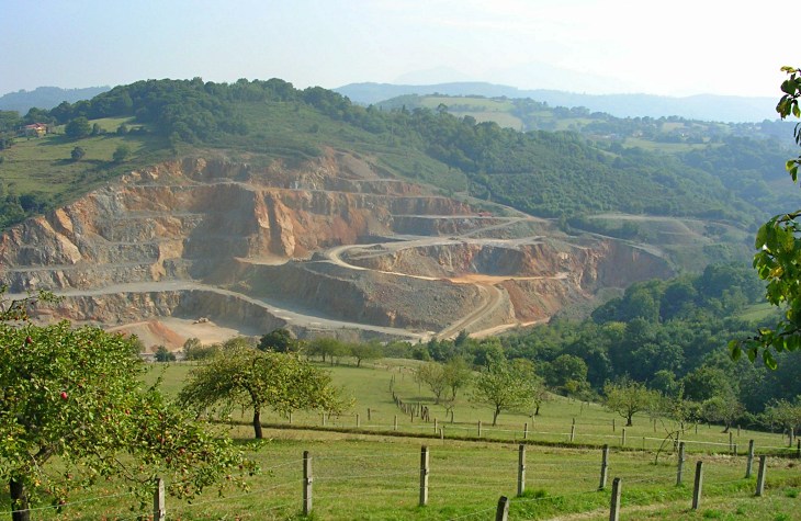 Asturias. Otra planta de asfalto para Grado al lado de Oviedo