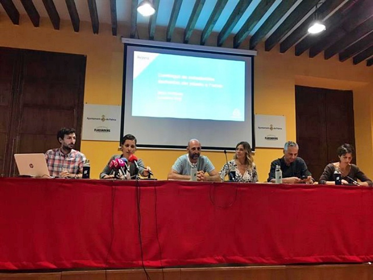 Detectan más de 20 sustancias derivadas del plástico en la orina de 20 personas