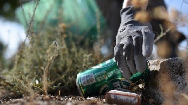 Libera organiza una batida contra la basuraleza en entornos naturales de Extremadura