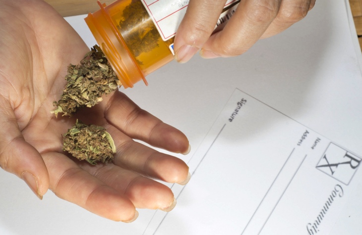 México regulará el consumo de marihuana para uso medicinal