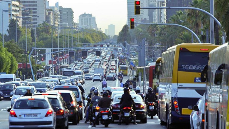Catalunya sancionará con un impuesto a las emisiones de CO2 de los vehículos