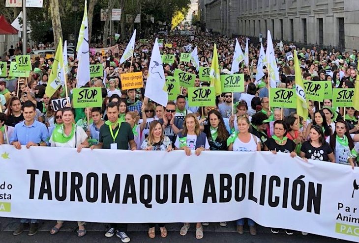 Podemos ‘juro y perjuro’ que realizaría un referéndum sobre la tauromaquia