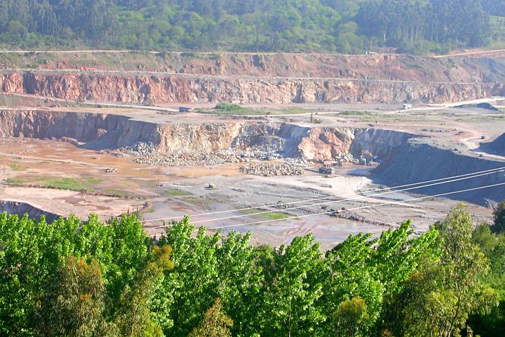 El Principado de Asturias autoriza la ampliación de la cantera del Perecil en Carreño sin atender alegaciones