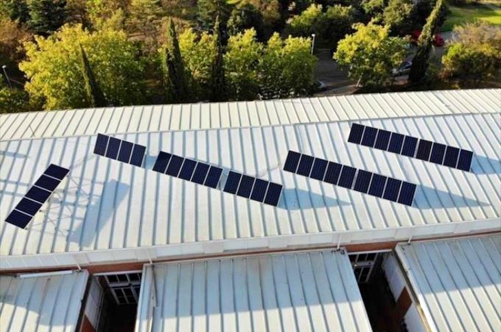 La Junta de Extremadura implementa energía fotovoltaica en sus edificios