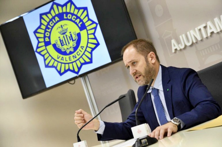 Valencia multa a casi 400 patinetes en una semana