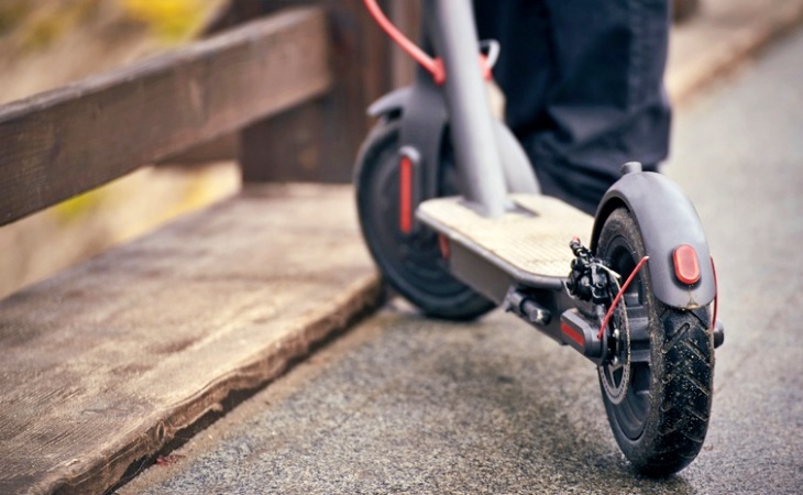 Alicante. En septiembre se pone en marcha una nueva normativa para el uso del patinete eléctrico