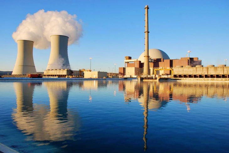 Las centrales de energía termoeléctricas y las nucleares acaparan el agua de España