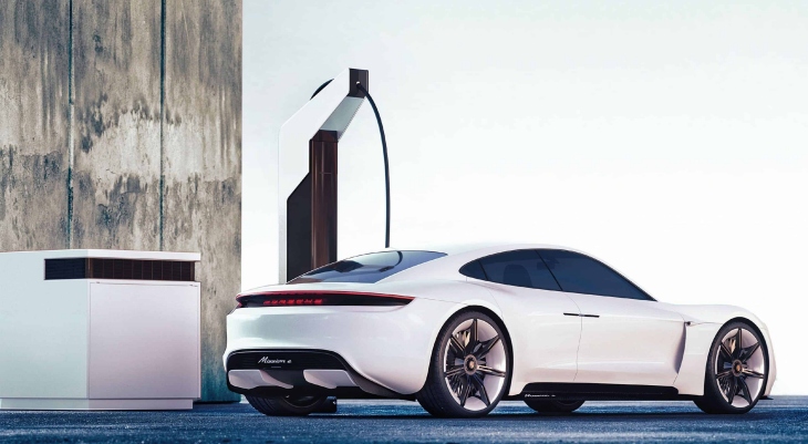 Porsche lanza un bono verde para financiar su primer coche 100% eléctrico