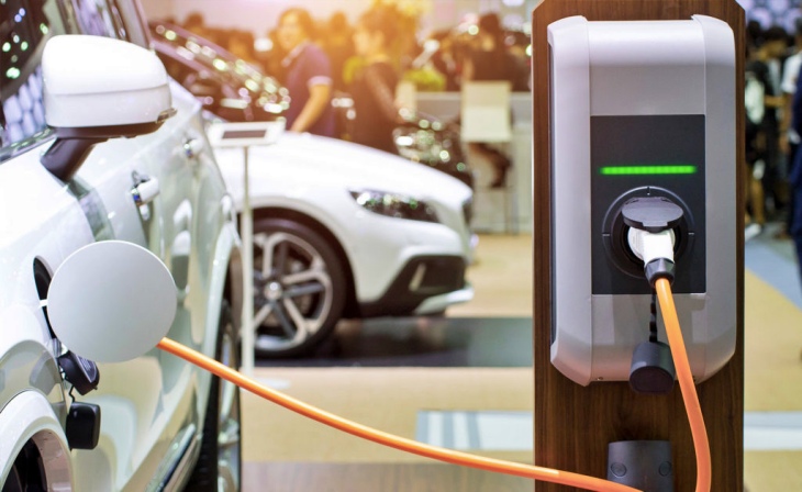 Las políticas medioamentales condicionan la compra de coches