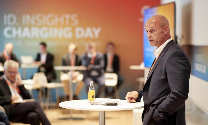 Para evitar las sanciones de la UE el grupo Volkswagen necesita vender 150.000 coches eléctricos en 2020