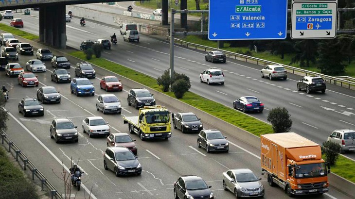 Madrid inicia una ‘cruzada’ contra coches contaminantes