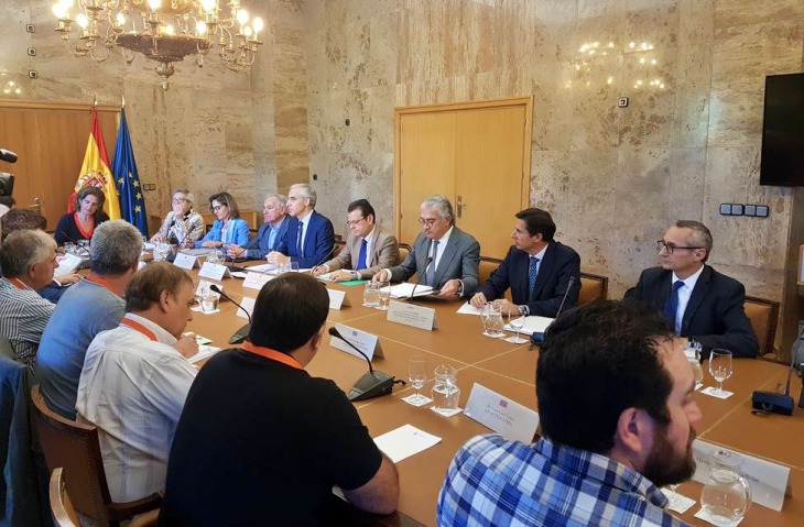 Reunión con administraciones