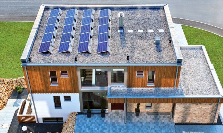 La fotovoltaica emplea a casi 30.000 personas