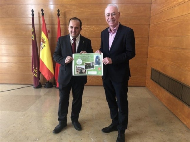 Murcia conmemora el Día Mundial de la Bicicleta con una ruta huertana por las barracas