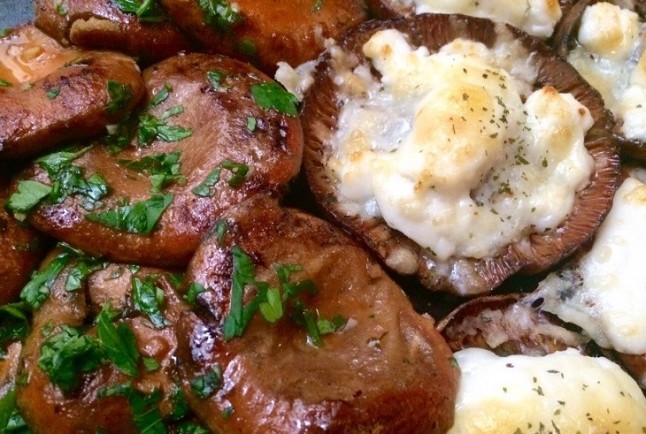 Mízcalos a la plancha con queso de cabra